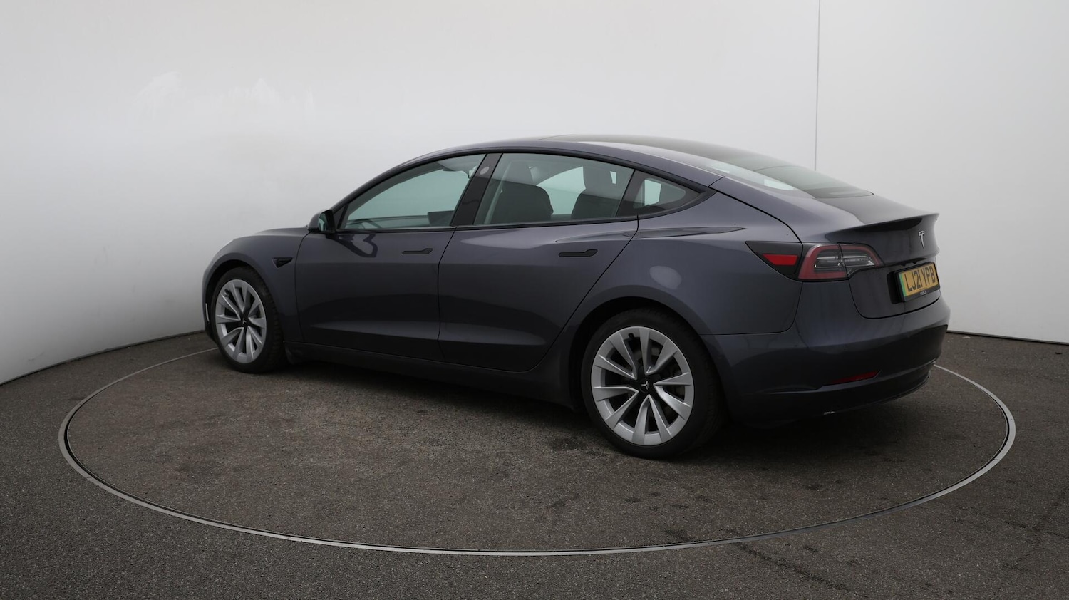 Used Tesla Model 3 2021 for sale - 76137790: Photo 10