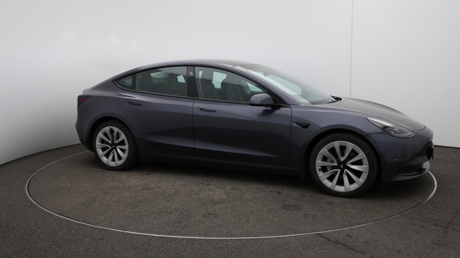 Used Tesla Model 3 2021 for sale - 76137790: Photo 32