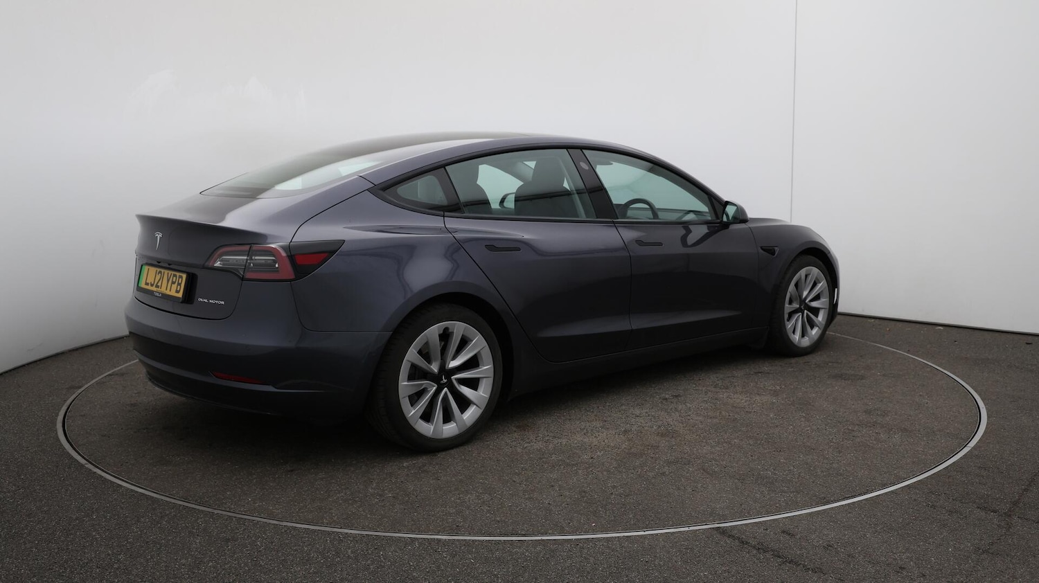 Used Tesla Model 3 2021 for sale - 76137790: Photo 47