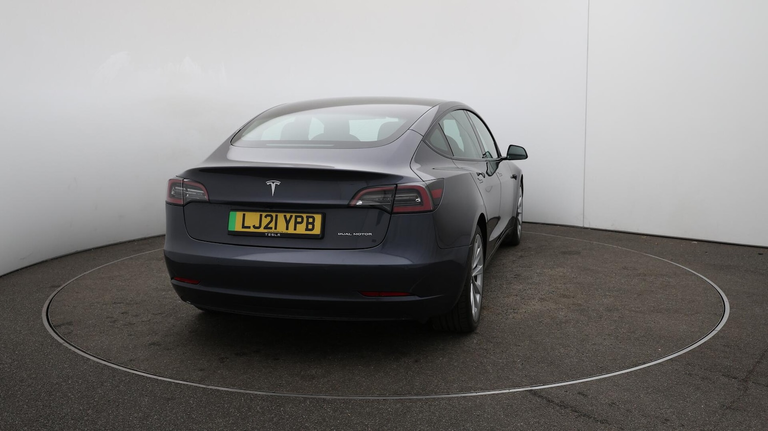 Used Tesla Model 3 2021 for sale - 76137790: Photo 53