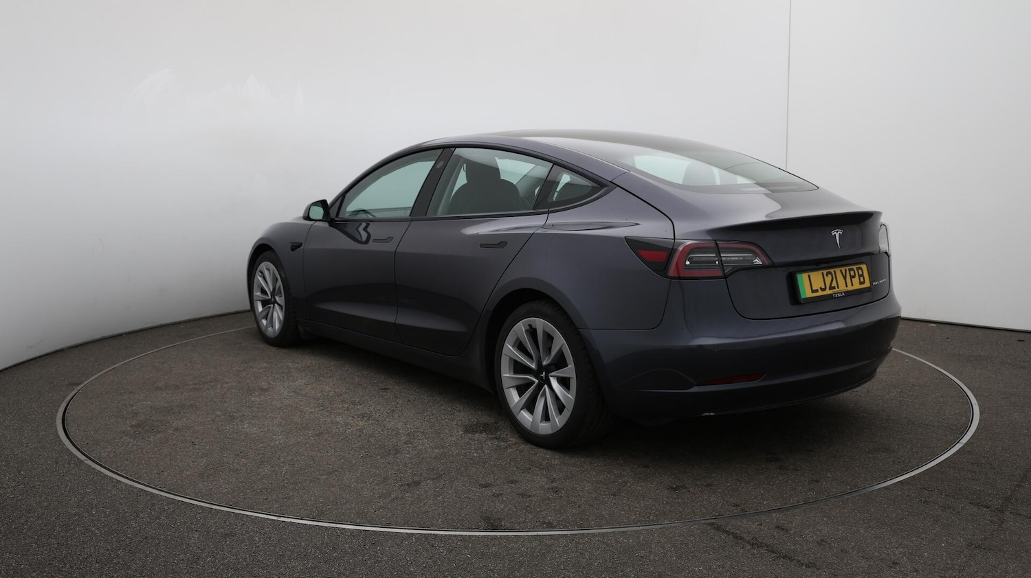Used Tesla Model 3 2021 for sale - 76137790: Photo 61