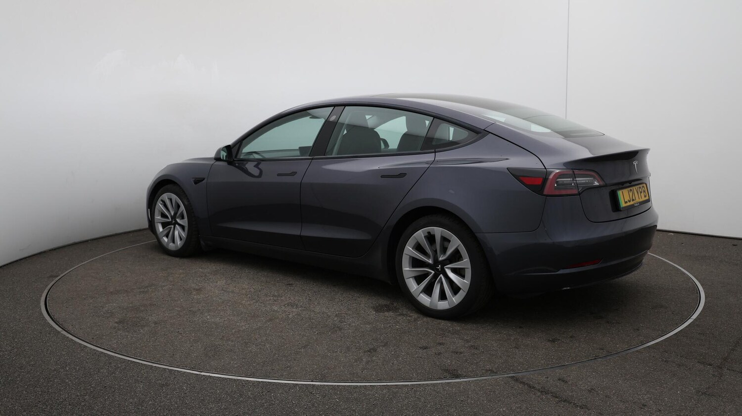 Used Tesla Model 3 2021 for sale - 76137790: Photo 62