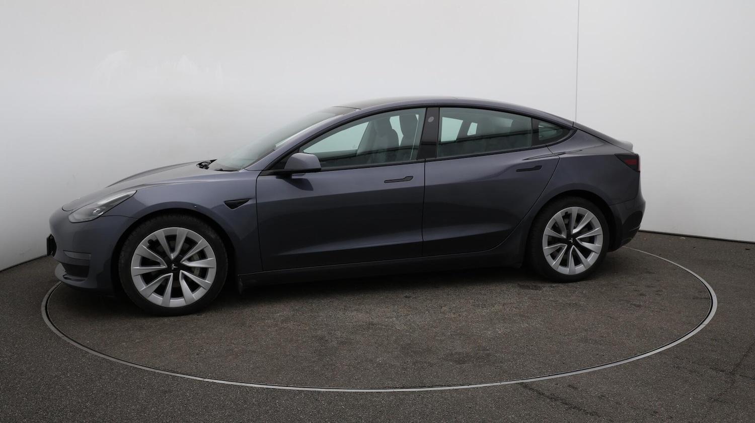 Used Tesla Model 3 2021 for sale - 76137790: Photo 65