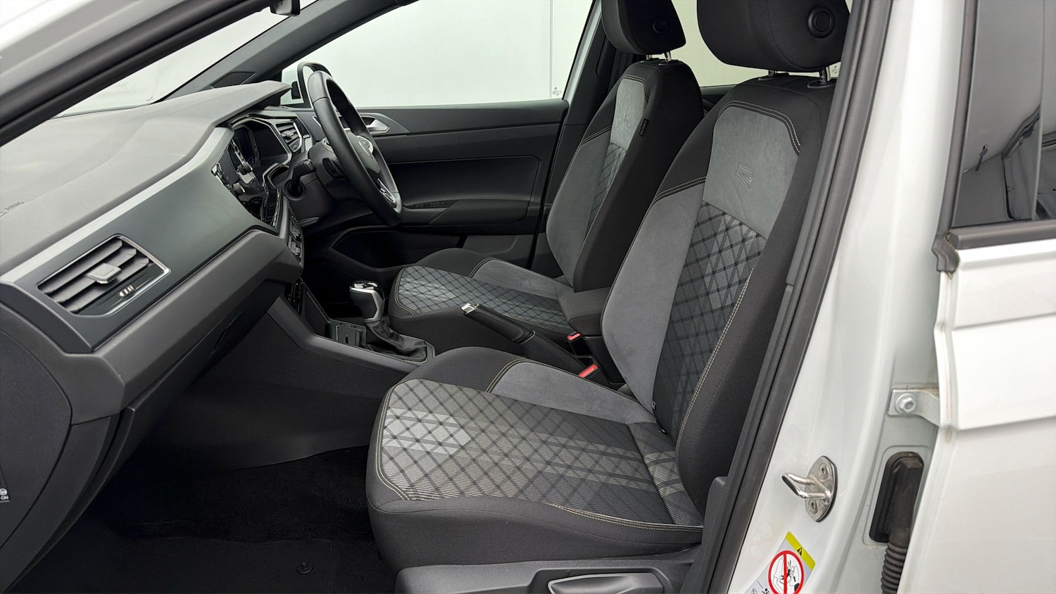 Used Volkswagen Taigo 2023 for sale - 78181917: Photo 13