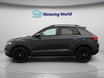 Used Volkswagen T-Roc 2020 for sale - 79513471: Photo