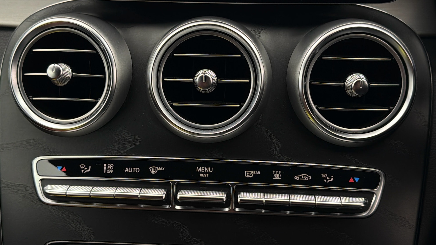 Used Mercedes-Benz GLC 2022 for sale - 78012470: Photo 11