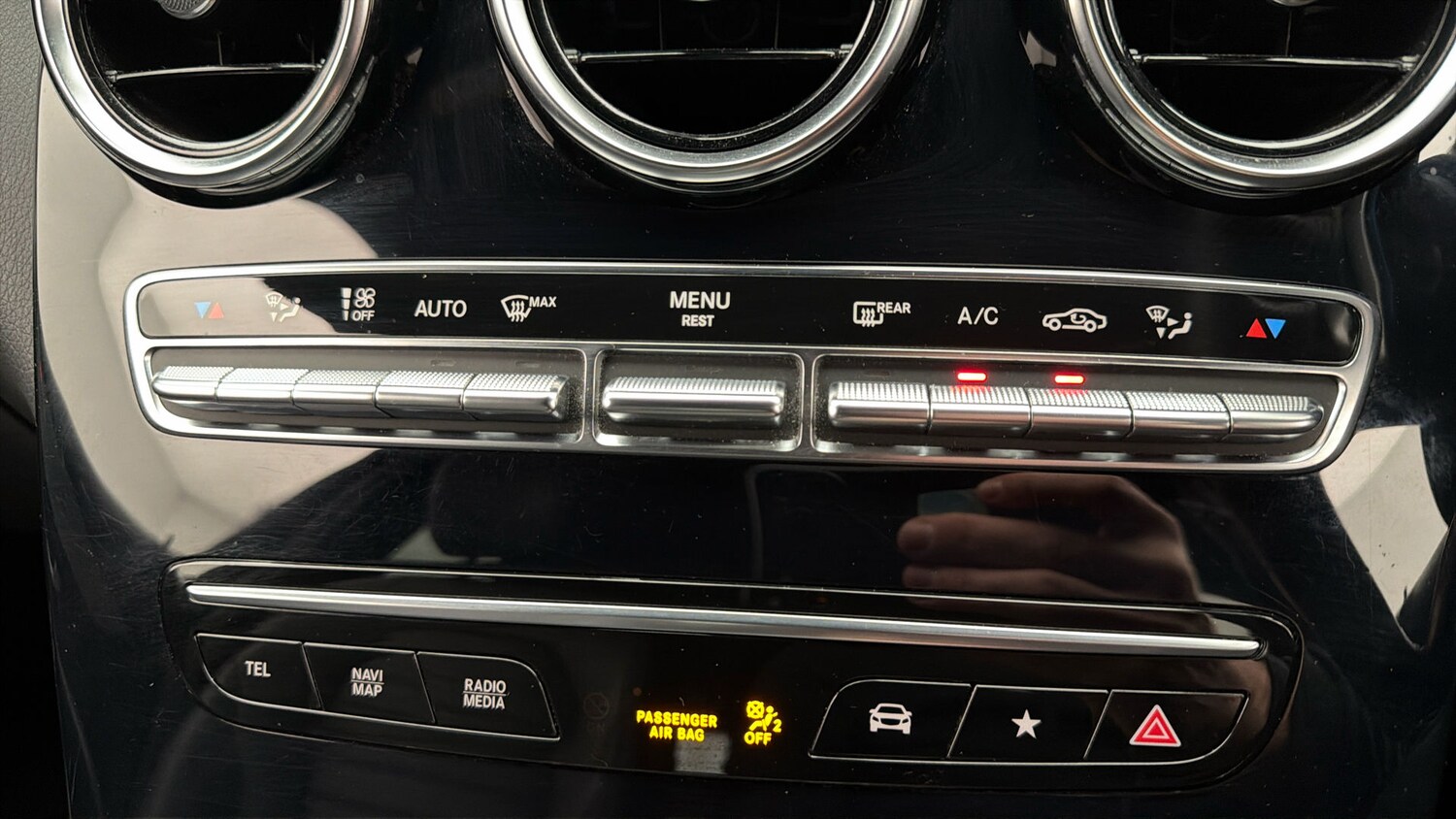 Used Mercedes-Benz GLC 2022 for sale - 78080441: Photo 11