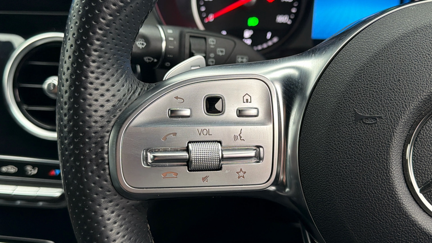 Used Mercedes-Benz GLC 2022 for sale - 78080441: Photo 23