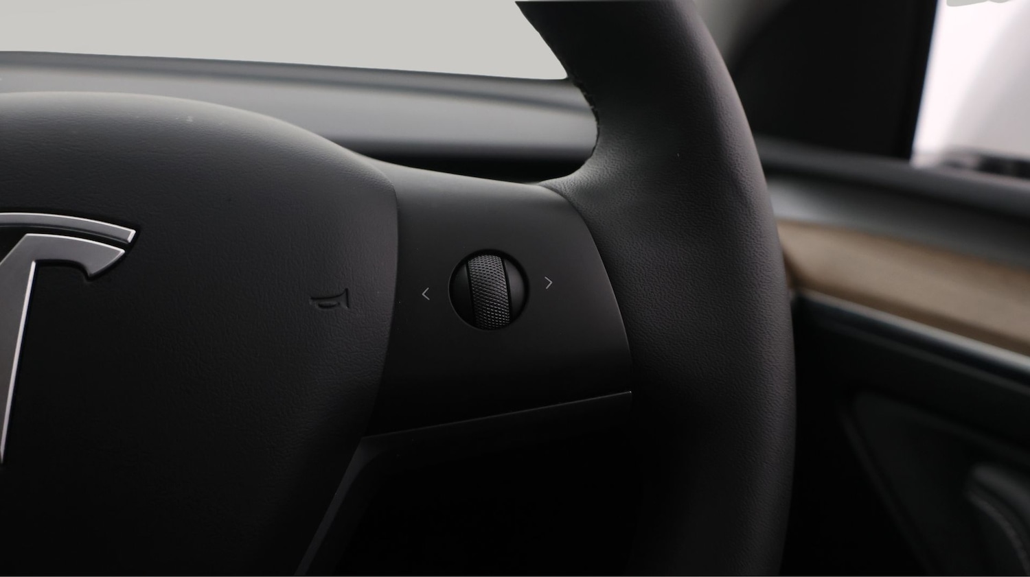 Used Tesla Model Y 2023 for sale - 77182131: Photo 24