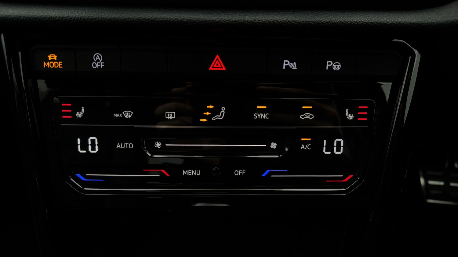 Used Volkswagen T-Roc 2023 for sale - 77961648: Photo 11