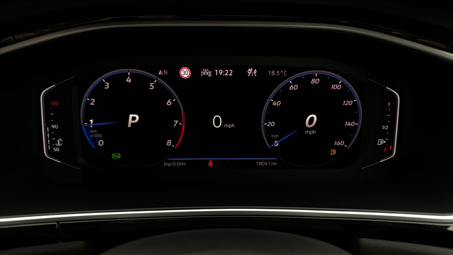 Used Volkswagen T-Roc 2023 for sale - 77961648: Photo 24