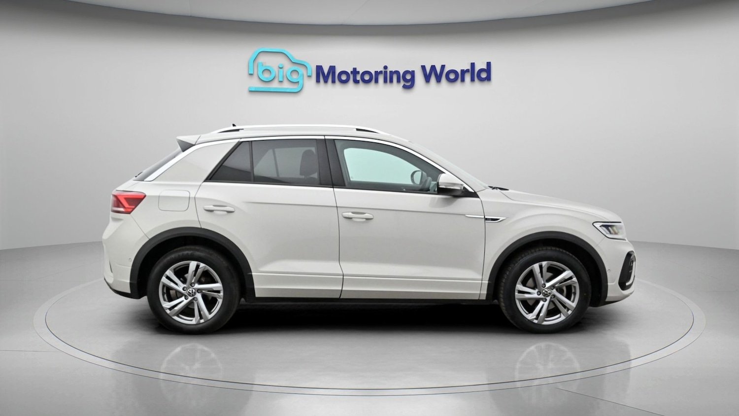 Used Volkswagen T-Roc 2023 for sale - 77961648: Photo 8