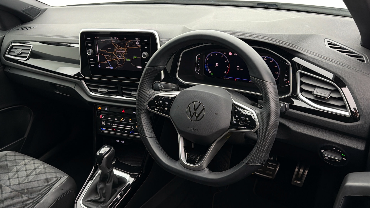 Used Volkswagen T-Roc 2023 for sale - 77961648: Photo 9