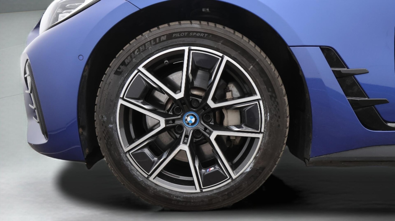 Used BMW i4 2022 for sale - 76059315: Photo 19