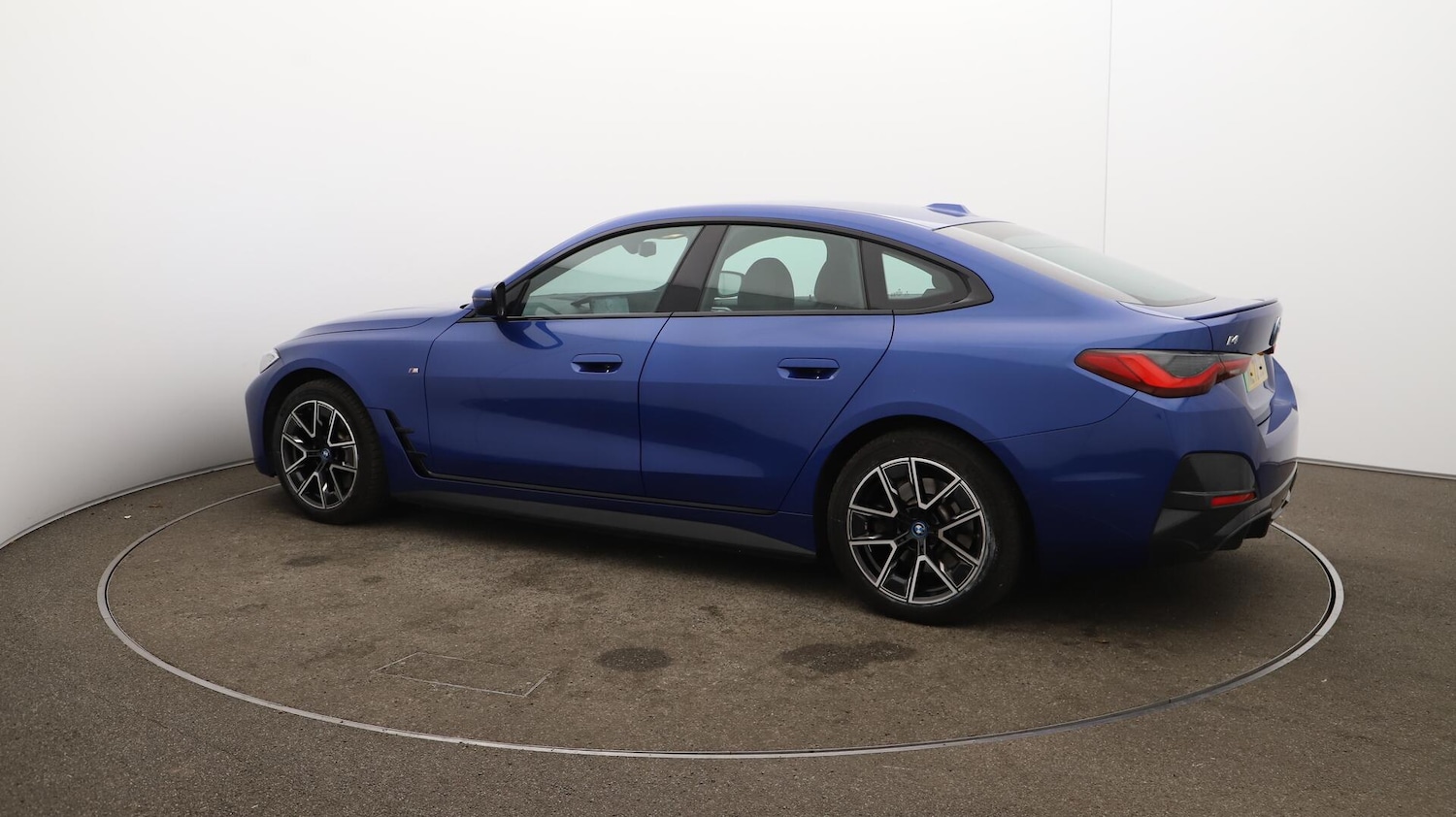 Used BMW i4 2022 for sale - 76059315: Photo 47