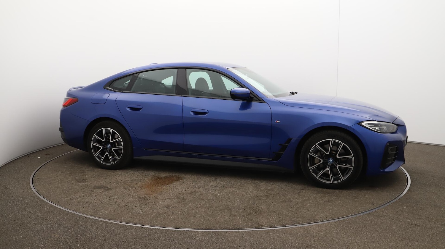 Used BMW i4 2022 for sale - 76059315: Photo 48