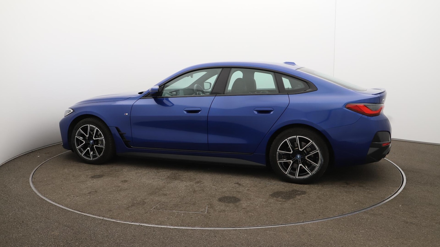 Used BMW i4 2022 for sale - 76059315: Photo 58