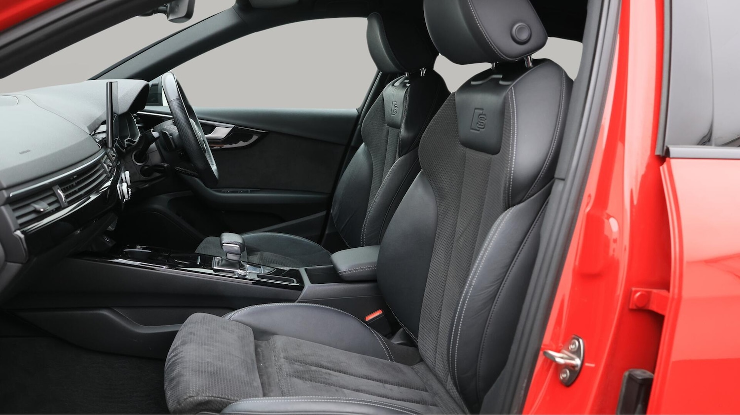 Used Audi A4 Avant 2021 for sale - 76137779: Photo 15