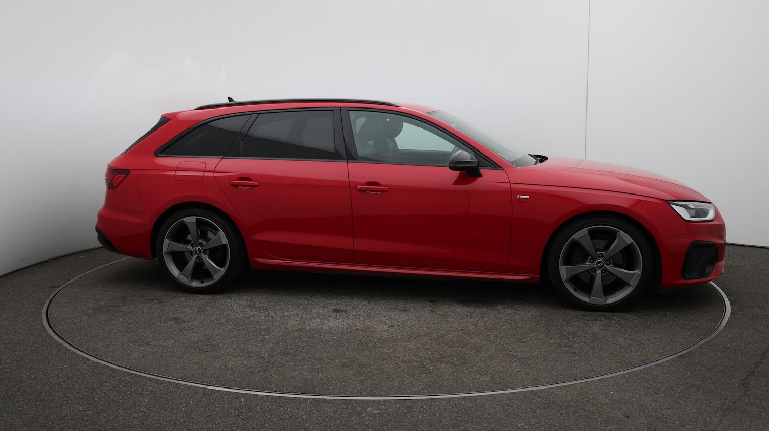 Used Audi A4 Avant 2021 for sale - 76137779: Photo 48