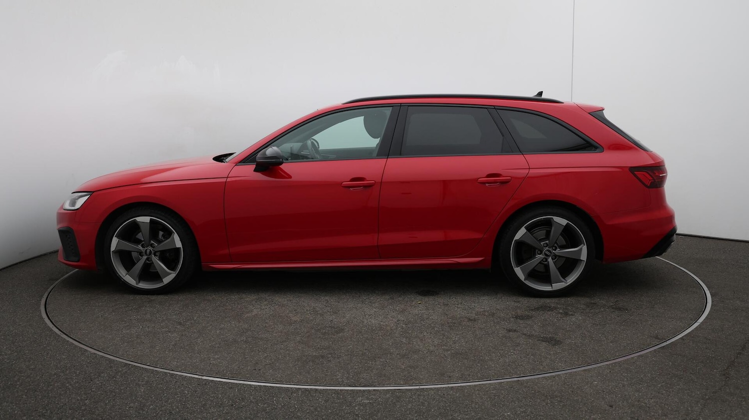 Used Audi A4 Avant 2021 for sale - 76137779: Photo 64