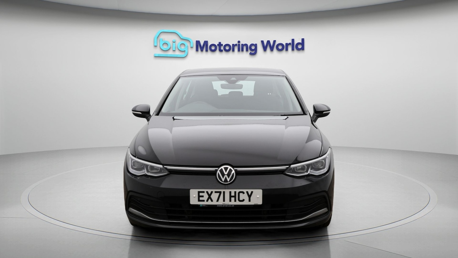 Used Volkswagen Golf 2021 for sale - 77260992: Photo 2