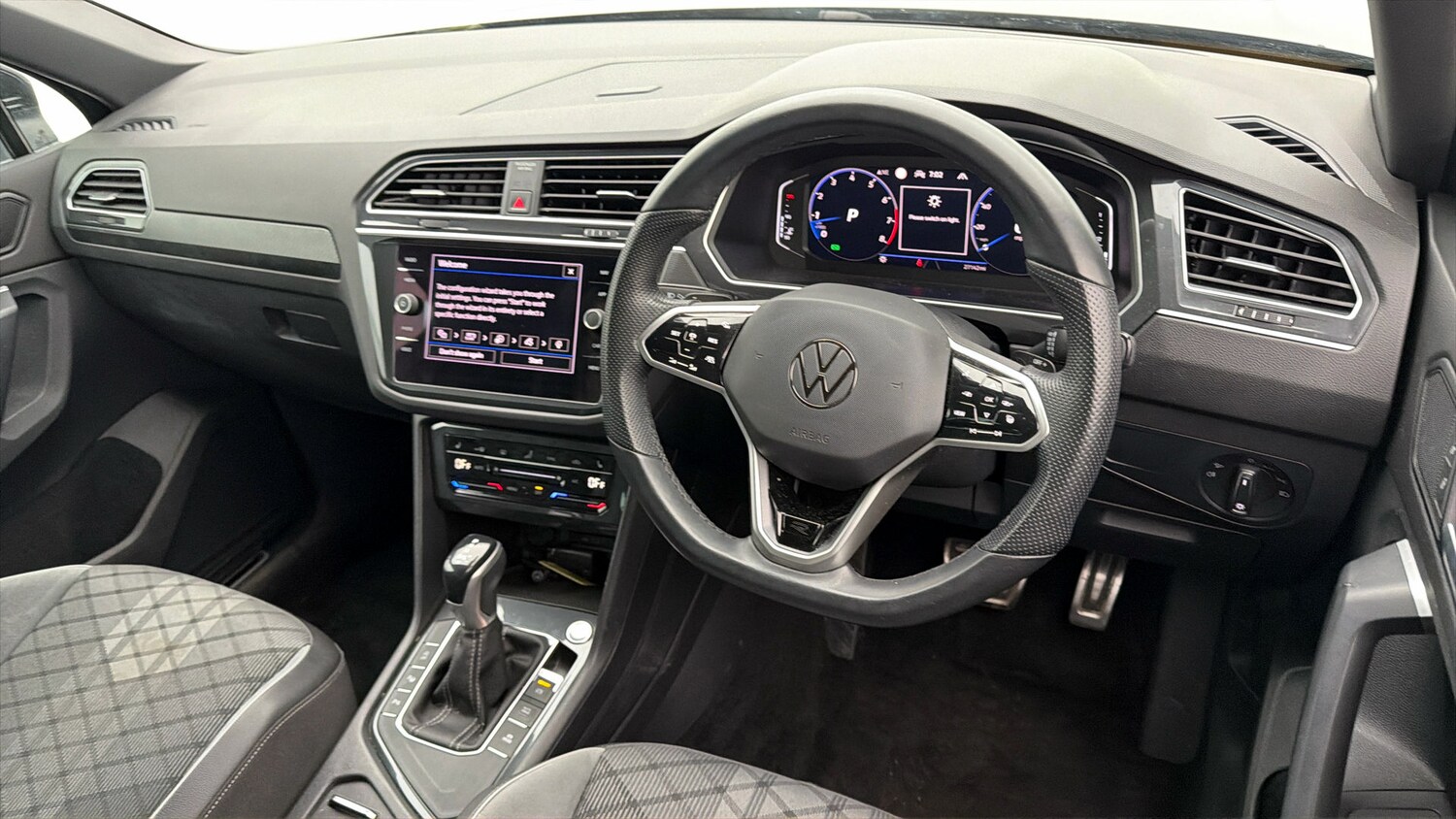 Used Volkswagen Tiguan for sale - 77872366: Photo 9