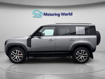 Used Land Rover Defender 110 2022 for sale - 79588307: Photo
