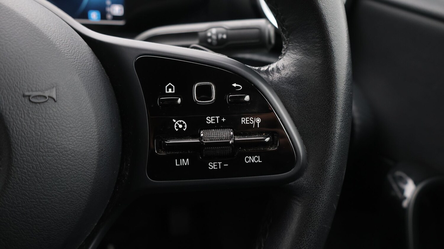 Used Mercedes-Benz A-Class 2019 for sale - 77519352: Photo 25