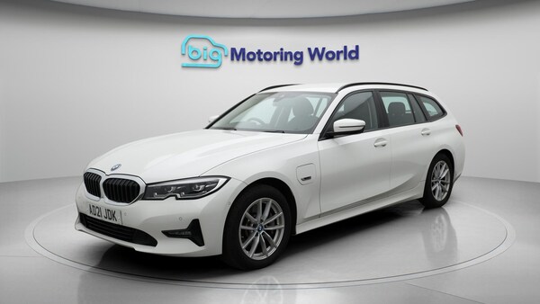 Used BMW 3 Series 2021 for sale - 76336391: Photo 4