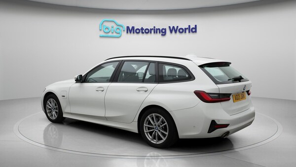Used BMW 3 Series 2021 for sale - 76336391: Photo 6