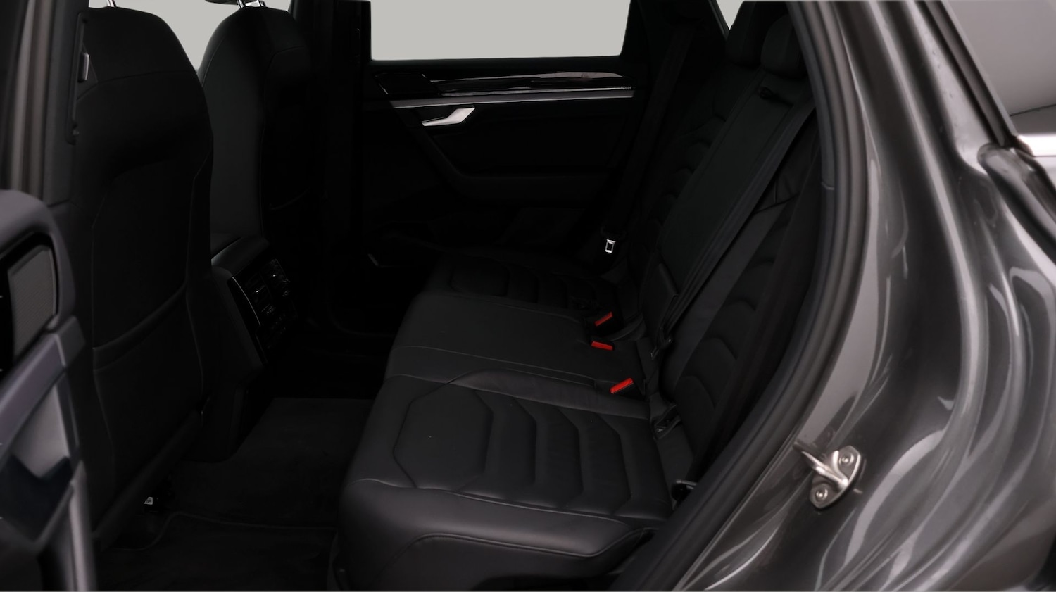 Used Volkswagen Touareg 2023 for sale - 77617580: Photo 16