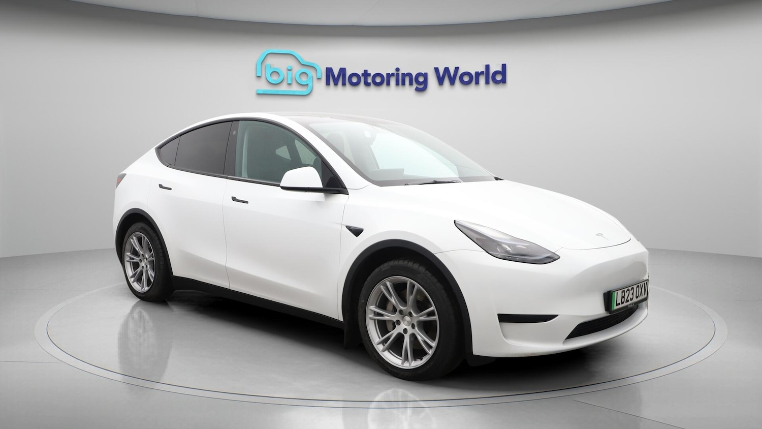 Used Tesla Model Y 2023 for sale - 76700793: Photo 2