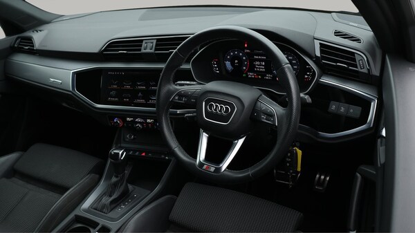 Used Audi Q3 2022 for sale - 76247084: Photo 10