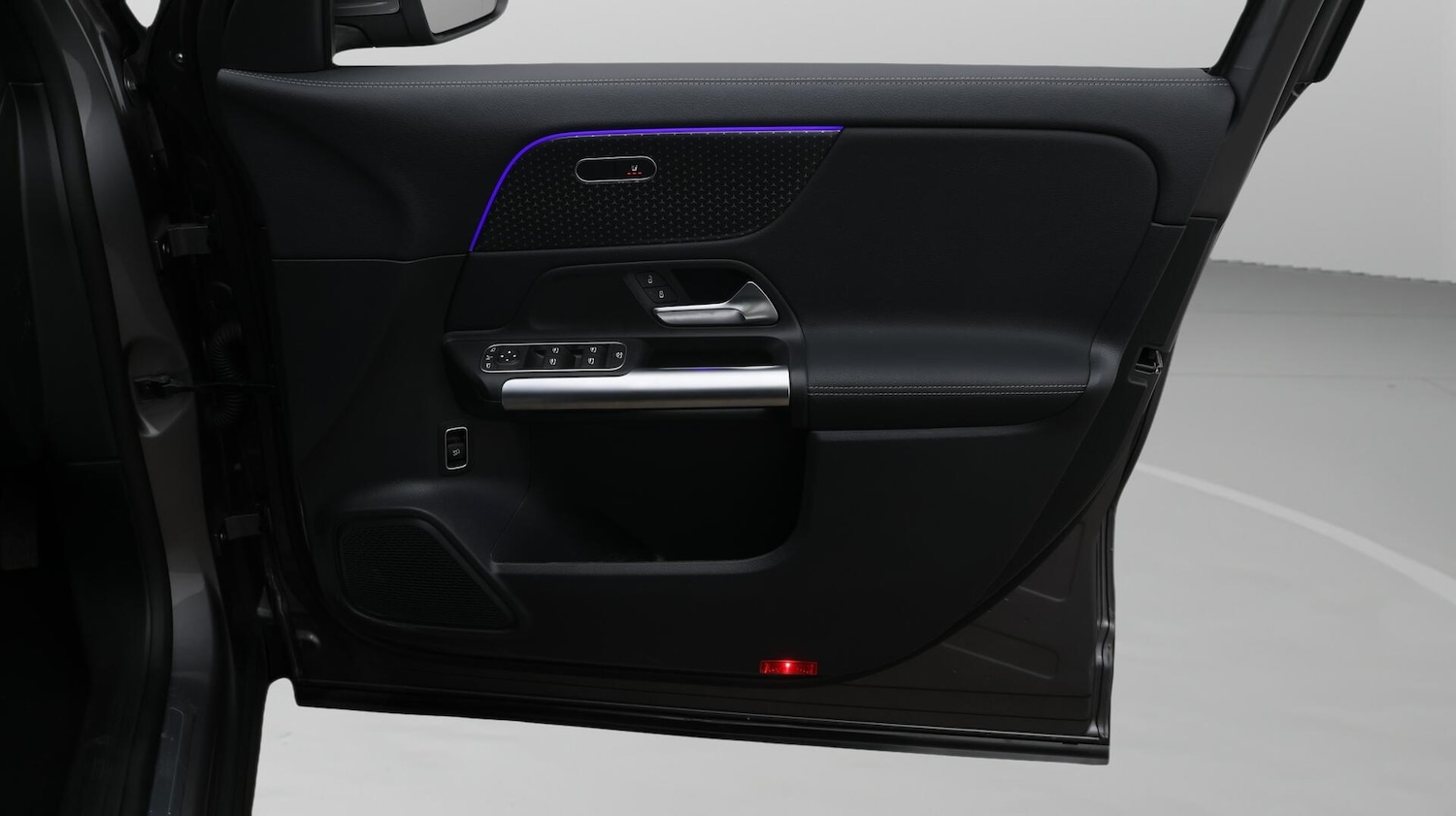 Used Mercedes-Benz EQA 2024 for sale - 76585542: Photo 16