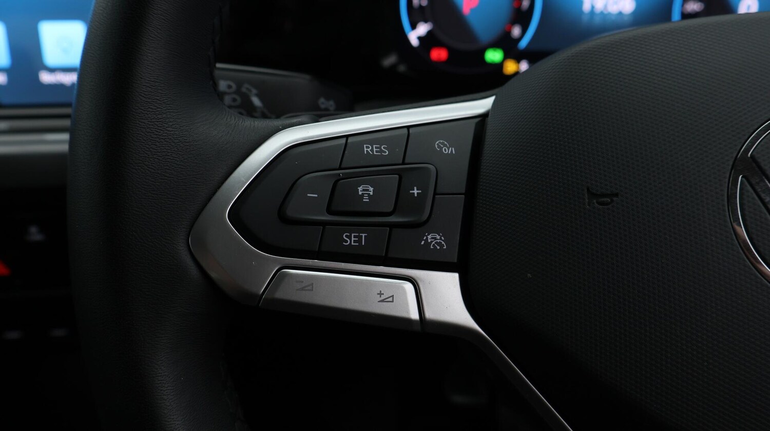 Used Volkswagen Golf 2024 for sale - 76059902: Photo 27