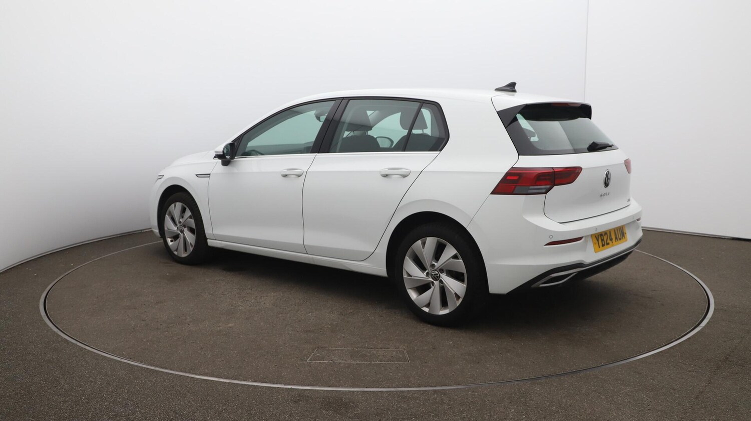 Used Volkswagen Golf 2024 for sale - 76059902: Photo 65