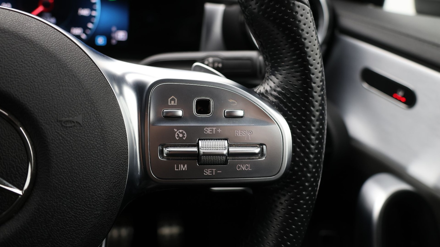 Used Mercedes-Benz CLA 2021 for sale - 77618480: Photo 25