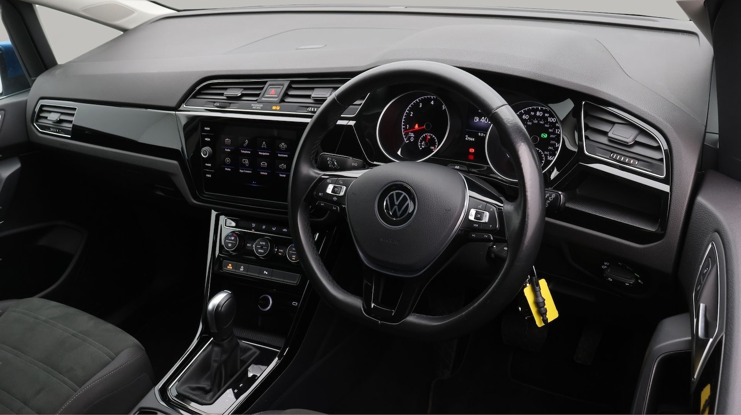 Used Volkswagen Touran 2022 for sale - 77640893: Photo 9