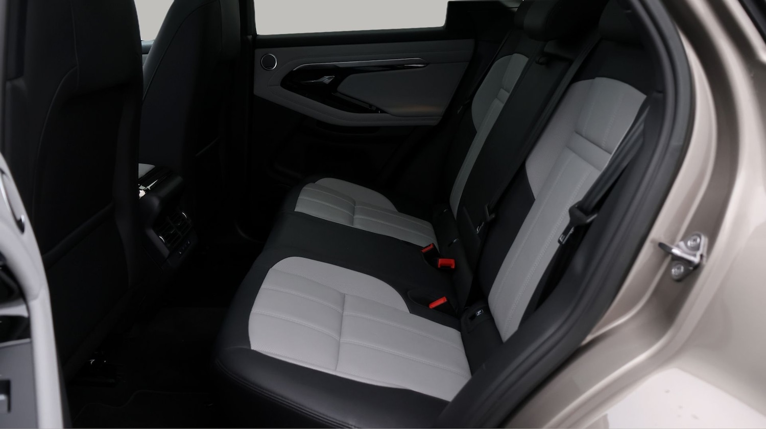 Used Land Rover Range Rover Evoque 2023 for sale - 77873419: Photo 16