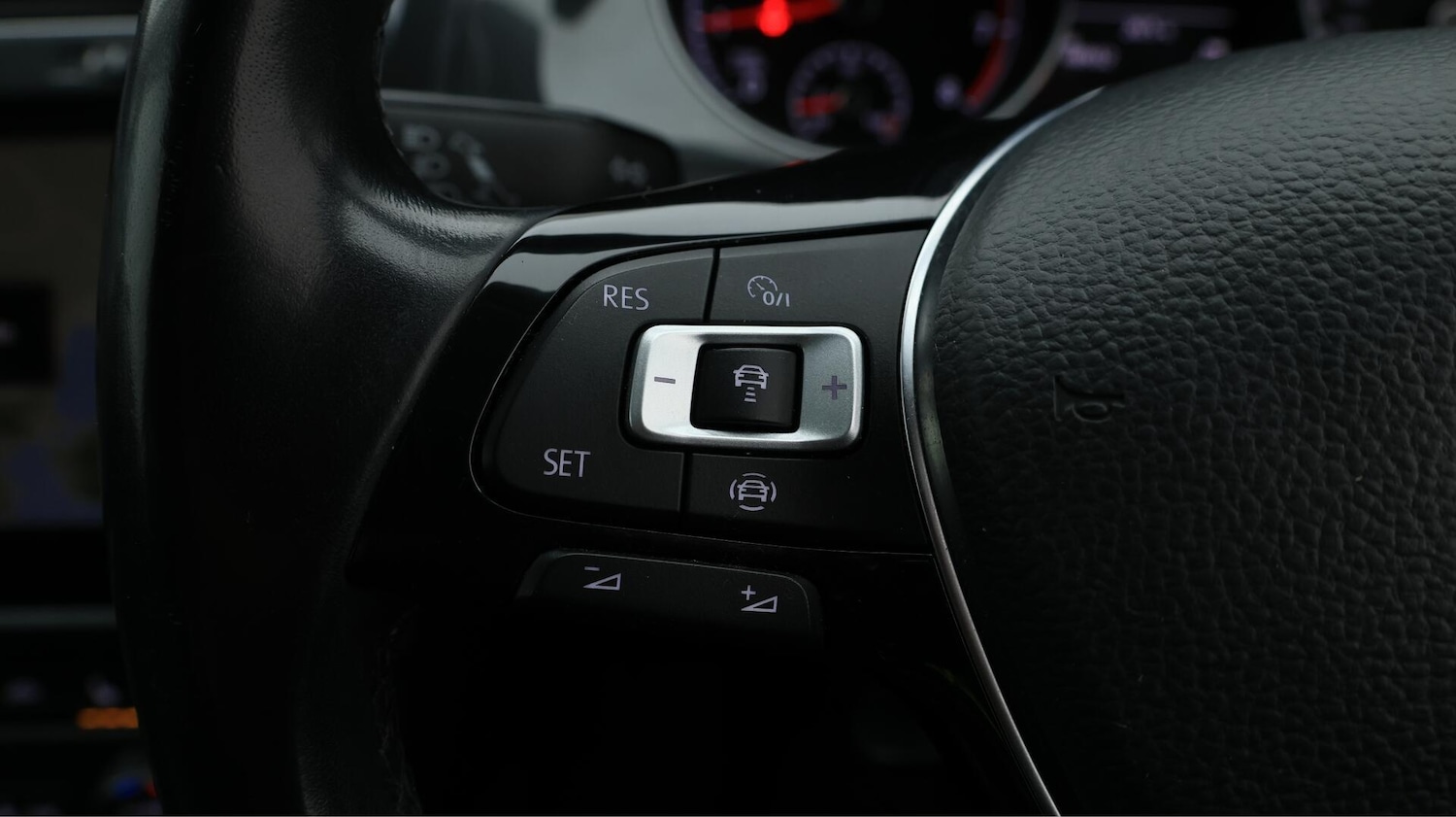 Used Volkswagen Golf 2019 for sale - 76441043: Photo 24