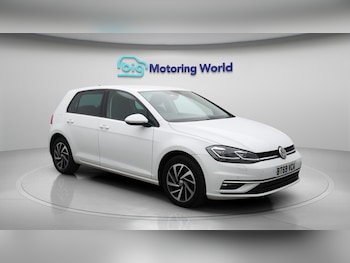 Used Volkswagen Golf 2019 for sale - 76441043: Photo