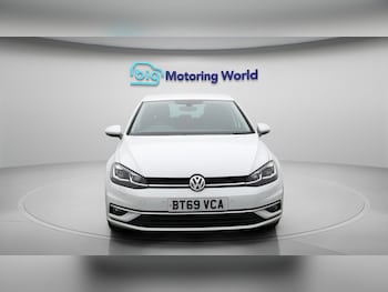 Used Volkswagen Golf 2019 for sale - 76441043: Photo