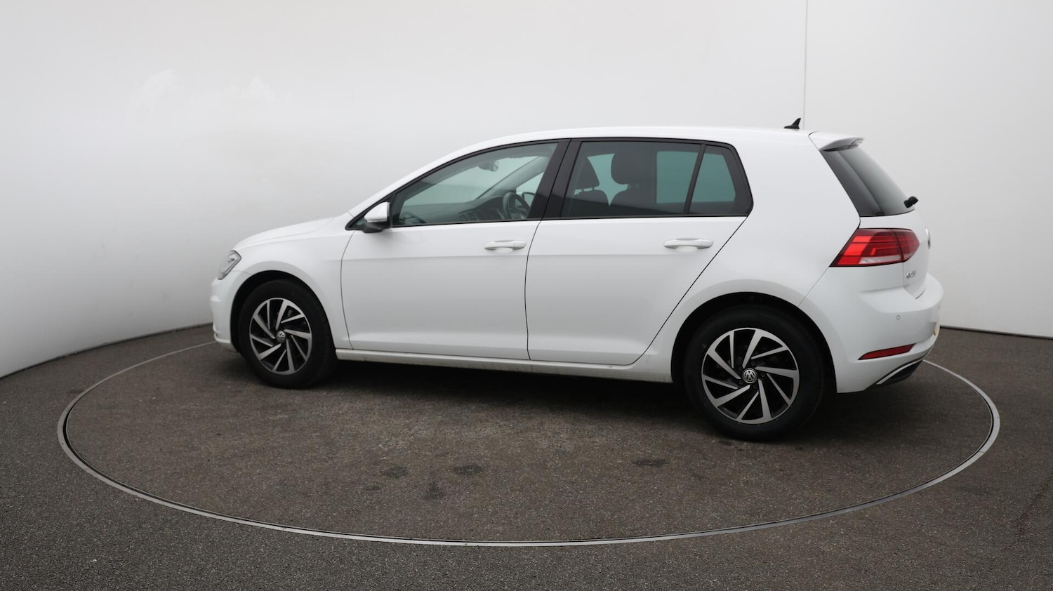 Used Volkswagen Golf 2019 for sale - 76441043: Photo 48