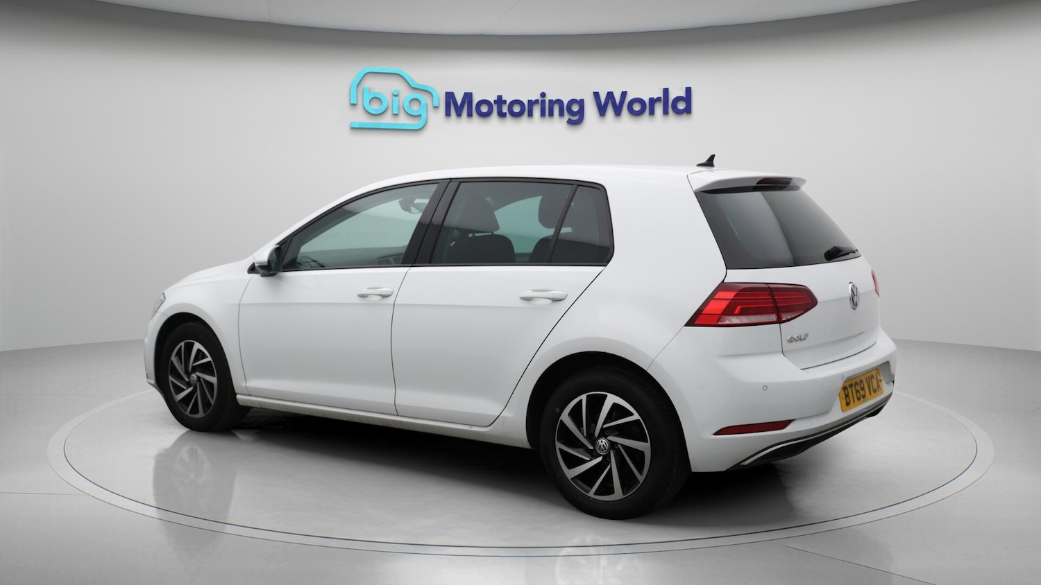 Used Volkswagen Golf 2019 for sale - 76441043: Photo 6