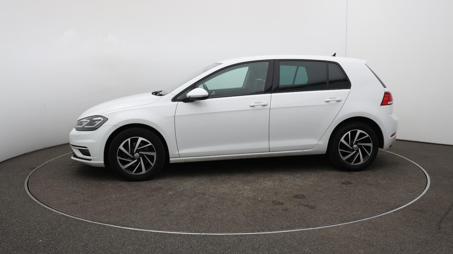 Used Volkswagen Golf 2019 for sale - 76441043: Photo 66