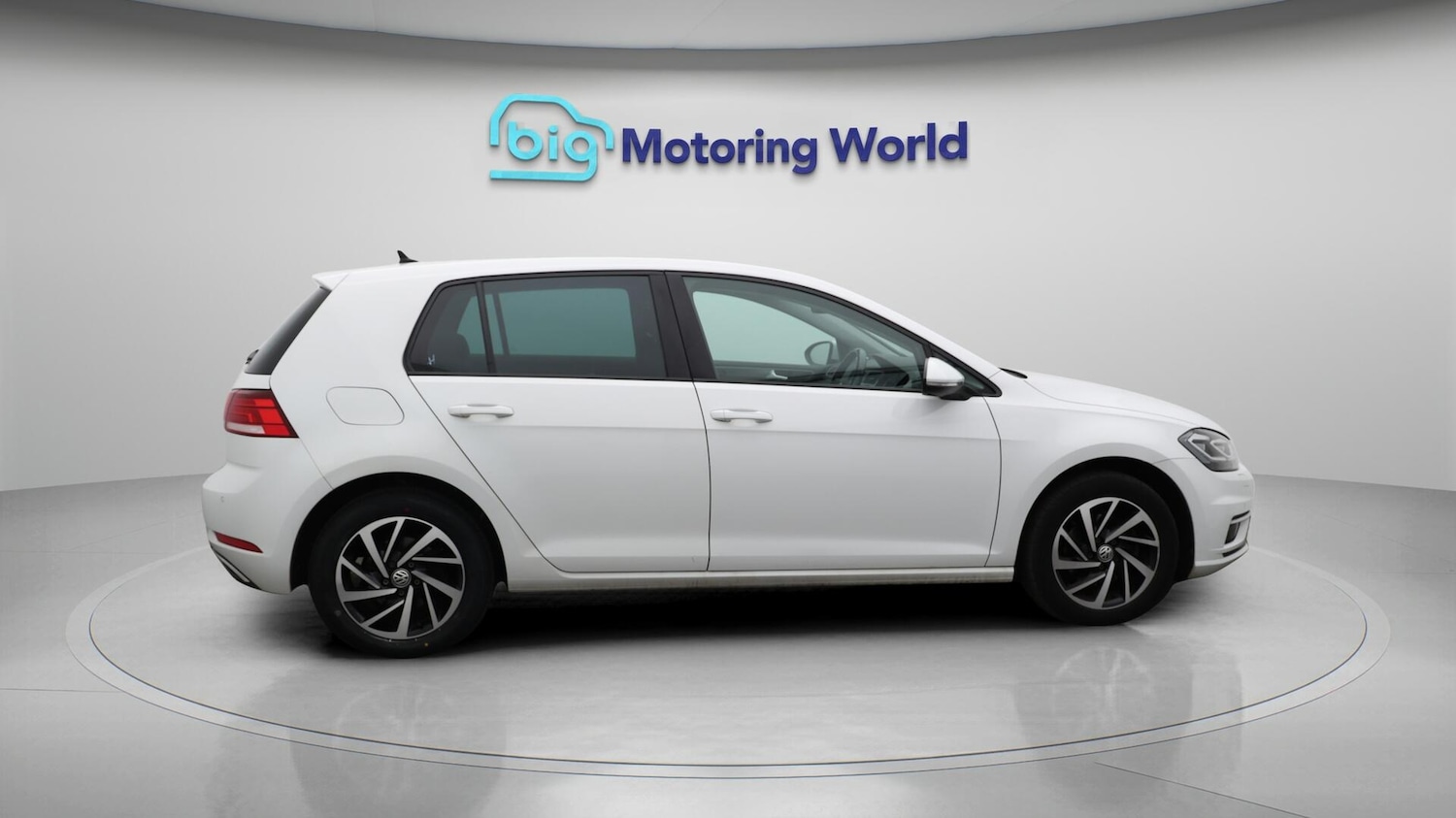 Used Volkswagen Golf 2019 for sale - 76441043: Photo 9