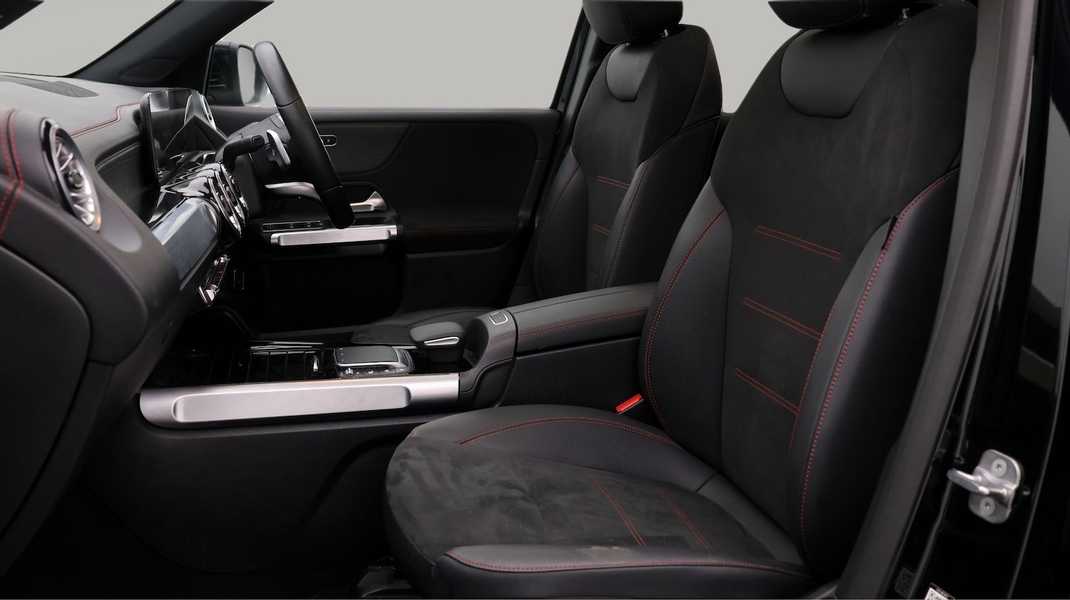 Used Mercedes-Benz EQB 2023 for sale - 77618627: Photo 14