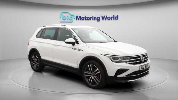Used Volkswagen Tiguan 2022 for sale - 75768864: Photo 2