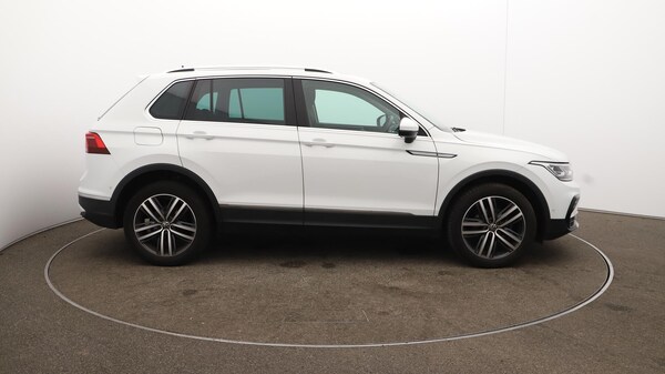 Used Volkswagen Tiguan 2022 for sale - 75768864: Photo 51