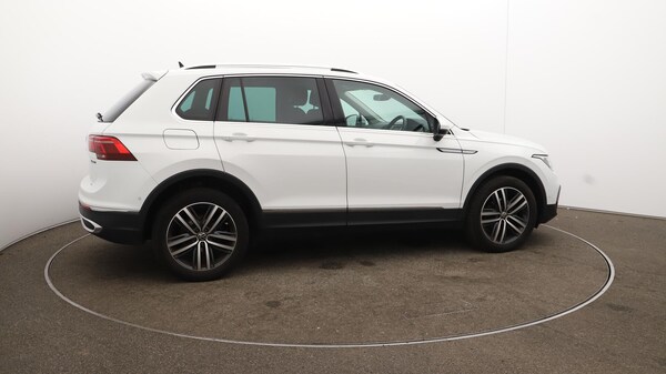 Used Volkswagen Tiguan 2022 for sale - 75768864: Photo 53